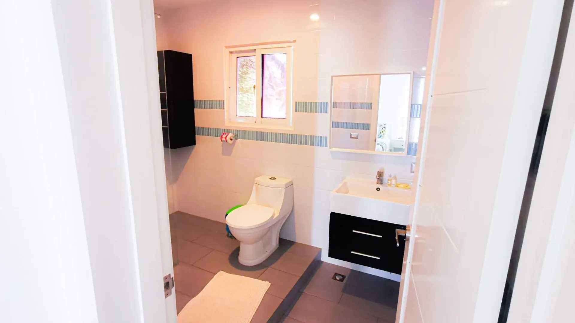 Casa Del Sol Villas Apart Hotel Wifi Bbq Parking Los Corales Beach Club & Spa