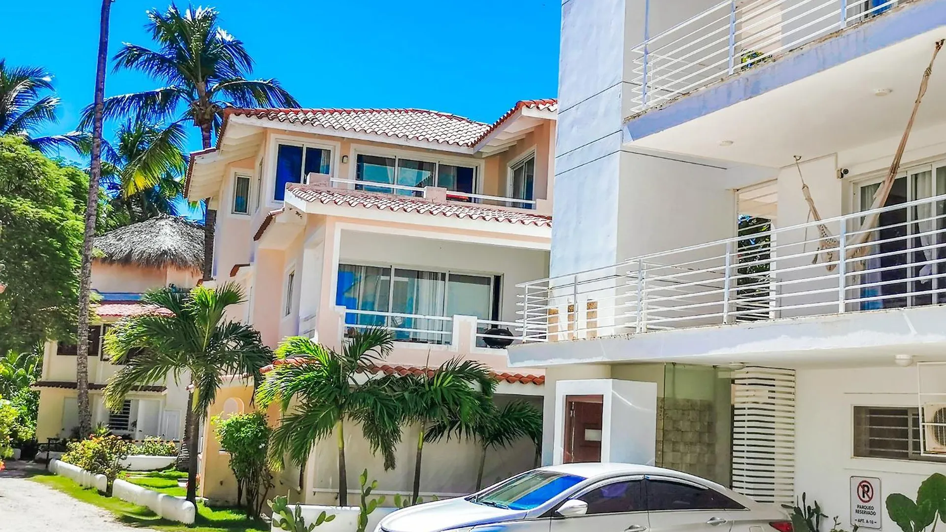 Casa Del Sol Villas Apart Hotel Wifi Bbq Parking Los Corales Beach Club & Spa